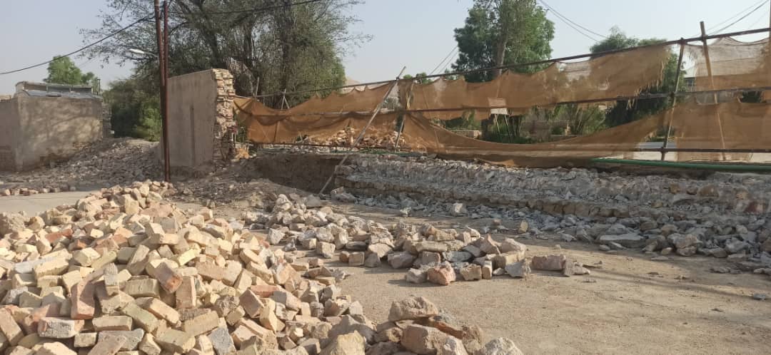 دیوار باغ تاریخی نشاط لار مرمت می‌شود